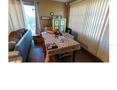 Dining - 27 Emerald Dr, Ocala, FL 34472 photo 1 of 2