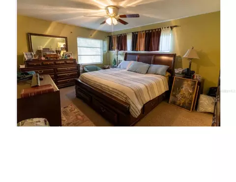Bedroom - 27 Emerald Dr, Ocala, FL 34472 photo 3 of 4