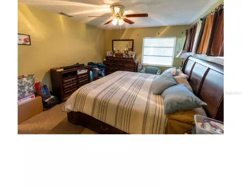 Bedroom - 27 Emerald Dr, Ocala, FL 34472 photo 2 of 4