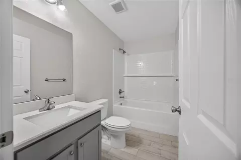 Bath - 19 Locust Loop Ln, Ocala, FL 34472 photo 3 of 3
