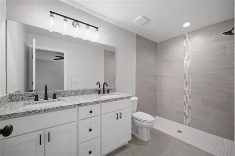 Bath - 26 Locust Run Cir, Ocala, FL 34472 photo 1 of 2