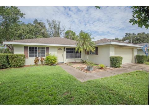 203 Volusia Dr, Winter Haven, FL 33884 photo 1