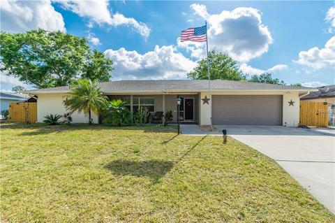 902 E Heron Cir, Winter Haven, FL 33884 photo 1