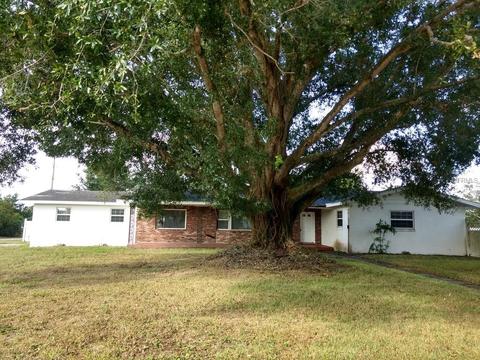 518 7th St S, Dundee, FL 33838 photo 1