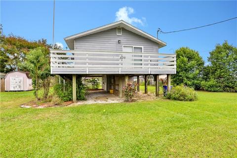 630 E Laurel Ave, Eagle Lake, FL 33839 photo 1