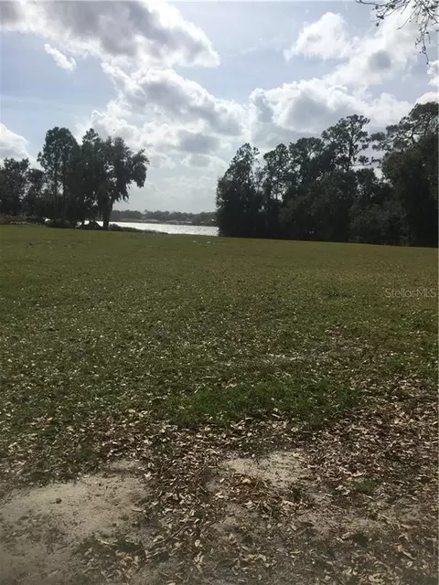 1860 Woodpointe Dr, Winter Haven, FL 33884