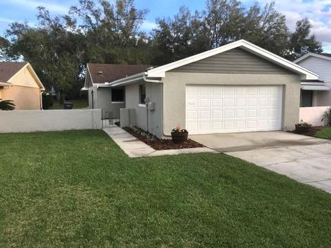 455 Pinehurst Ct, Winter Haven, FL 33884 photo 1