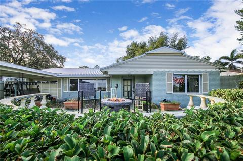 1318 Lake Elbert Dr SE, Winter Haven, FL 33880