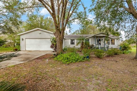 697 9th St SE, Fort Meade, FL 33841