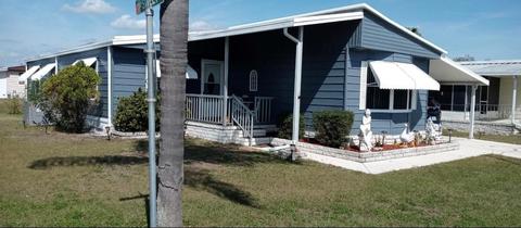 102 Lake Hazel Dr, Winter Haven, FL 33884