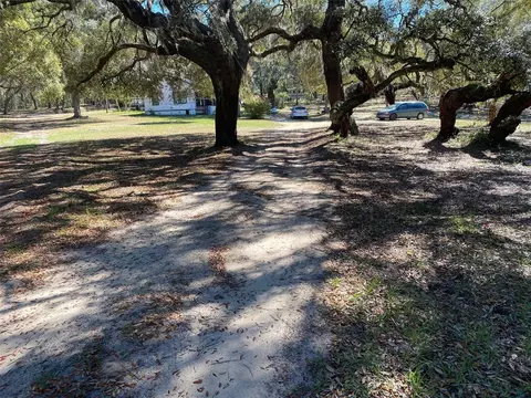1052 N County Road 315, Melrose, FL 32666