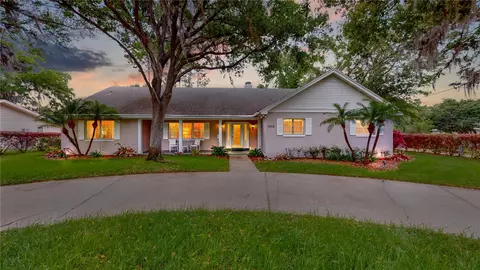 1202 Thompson Cir NW, Winter Haven, FL 33881
