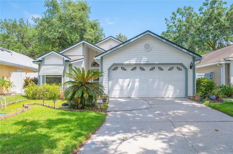 1455 Walden Oaks Pl, Plant City, FL 33563