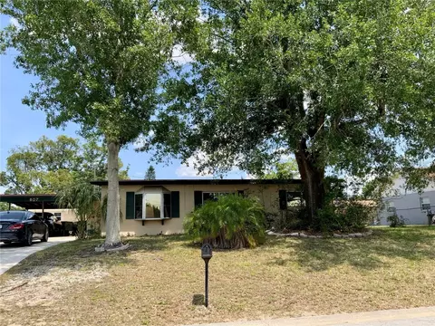 807 Casselberry Dr, Lake Wales, FL 33853