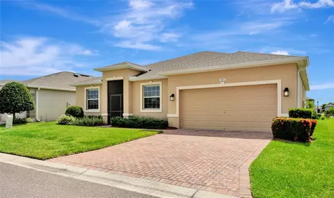 3871 Bedford Ave, Winter Haven, FL 33884