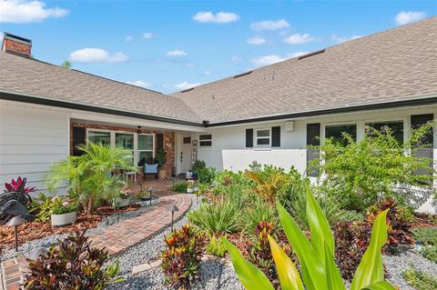 560 E Lake Elbert Dr NE, Winter Haven, FL 33881