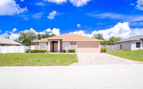 309 Majestic Gardens Dr, Winter Haven, FL 33880