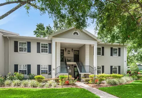 689 Lake Howard Dr NW #127, Winter Haven, FL 33880
