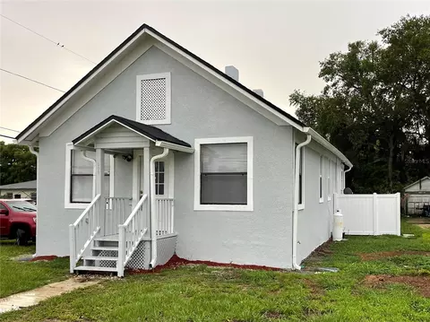 300 Smith Ave, Lake Hamilton, FL 33851