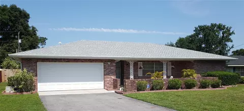 105 Lincoln Rd SE, Winter Haven, FL 33884