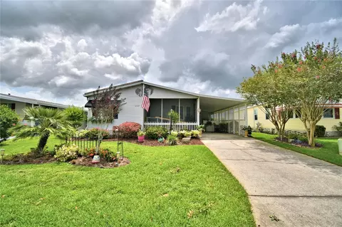 6137 Grand Oaks Dr SE, Winter Haven, FL 33884