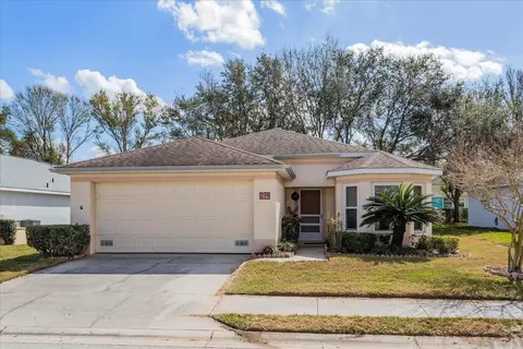 239 Lake Suzanne Dr, Lake Wales, FL 33859