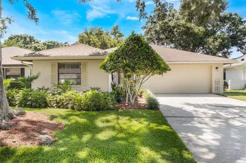 626 Wexford Ct, Winter Haven, FL 33884