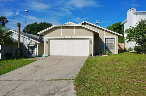 717 Lake Dexter Cir, Winter Haven, FL 33884