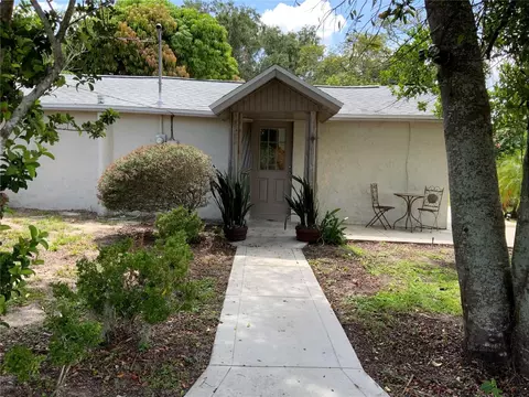 316 E Merrill Ave, Dundee, FL 33838