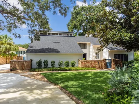 1147 N Lakeshore Blvd, Lake Wales, FL 33853