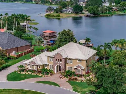 246 Mclean Pt, Winter Haven, FL 33884