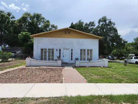 526 S 8th St, Lake Wales, FL 33853