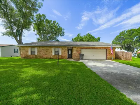 500 Clearwater Lake Dr, Polk City, FL 33868