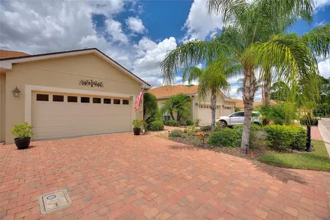 1669 Vienna Square Dr, Winter Haven, FL 33884