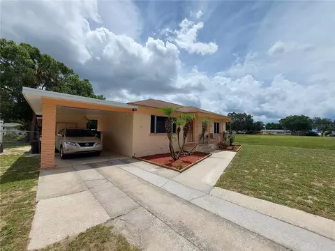 923 Strathmore Pl, Lake Wales, FL 33853