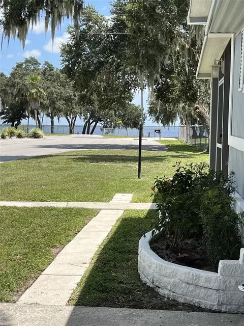 9219 Lake Point Blvd, Lake Wales, FL 33898