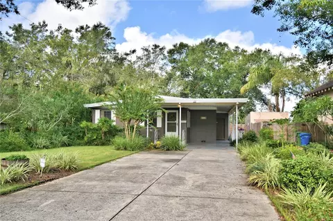 521 7th St NE, Winter Haven, FL 33881