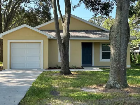 212 Rose St, Auburndale, FL 33823