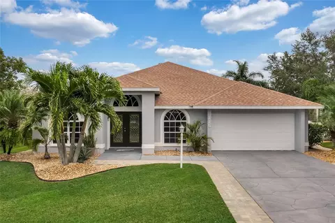 115 Ruby Lake Dr, Winter Haven, FL 33884