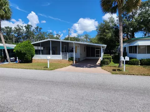 4027 Rolling Oaks Dr, Winter Haven, FL 33880