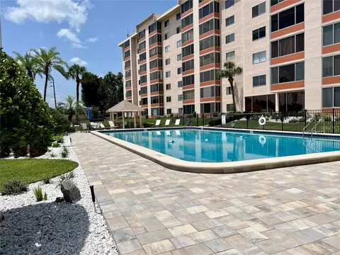 1776 6th St NW #502, Winter Haven, FL 33881