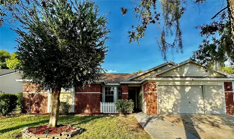 8205 Reynolds Dr, Hudson, FL 34667