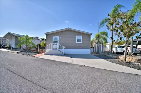 251 Patterson Rd #H45, Haines City, FL 33844