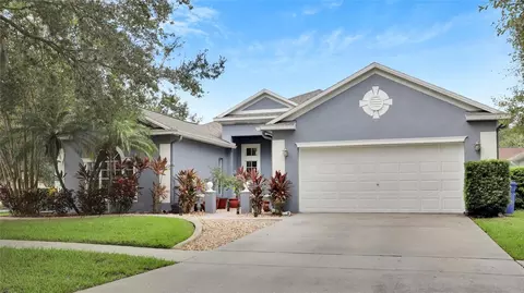 5902 Falconside Rd, Lithia, FL 33547