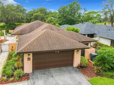 44 Coventry Dr, Haines City, FL 33844