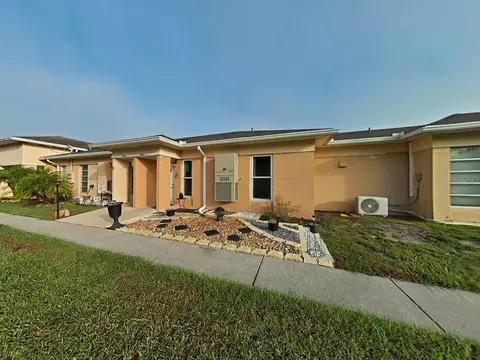 2225 Club Cir, Lake Wales, FL 33898