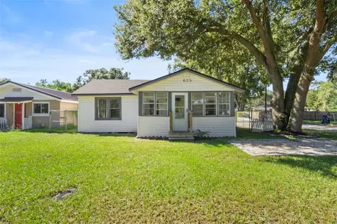 625 Pilaklakaha Ave, Auburndale, FL 33823