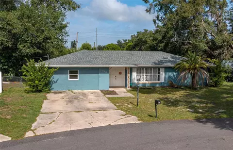 132 Lagoon Rd, Winter Haven, FL 33884