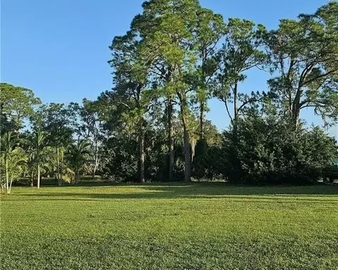 144 Lake Francis Dr, Lake Placid, FL 33852