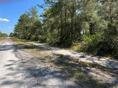 515 Hibiscus Dr, Indian Lake Estates, FL 33855